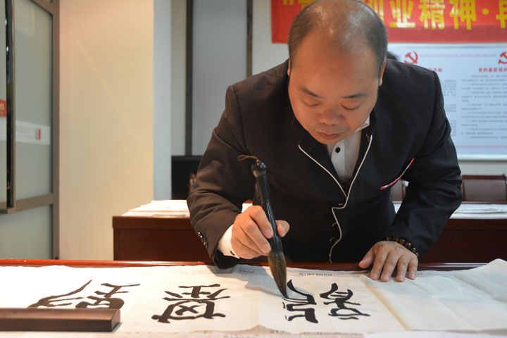 1590479907249412.jpg 圖片關鍵詞