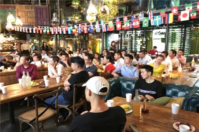 堅(jiān)基商業(yè)丨“打造美食天堂，共筑饕餮盛宴” 之2018年餐飲商戶(hù)座談會(huì)順利舉辦